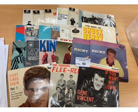 Records : EPs/1960s - collection of 1960s pop &amp; beat inc Kinks, Searchers, R. Stones, Beatles, Berry, Nelson