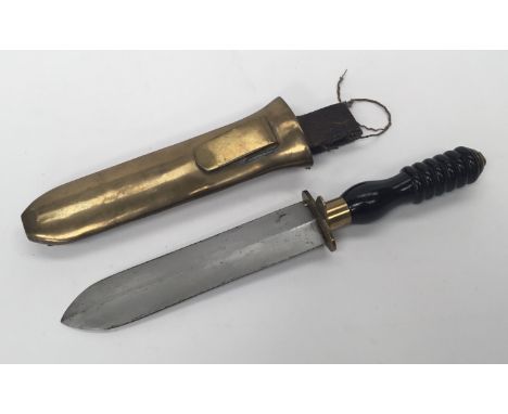 A vintage ‘Siebe Gorman’ style divers knife. The piece is seemingly unmarked, but conforms to known styles used by Siebe Gorm