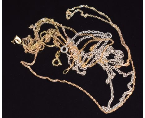 Sections of 9ct gold chains (3.8g) and a section of silver chain&nbsp;