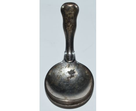 Georg Jensen hallmarked silver caddy spoon, length 10cm, weight 37g