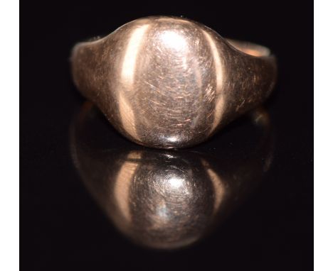 A c1910 9ct rose gold signet ring, 6.6g, size M