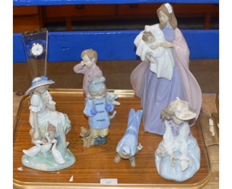 TRAY WITH VARIOUS FIGURINE ORNAMENTS, NAO AND LLADRO     