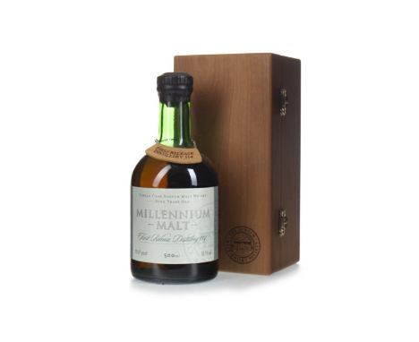 LONGROW SMWS 114 FIRST RELEASE MILLENNIUM MALT AGED 9 YEARS - 50CL Single Malt Scotch Whisky 500ml, 58.1% volume, in wooden b