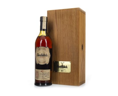 GLENFIDDICH RARE COLLECTION AGED 40 YEARS - 2000 RELEASE Single Malt Scotch Whisky Bottle no. 456 of 600, signed 23 October 2