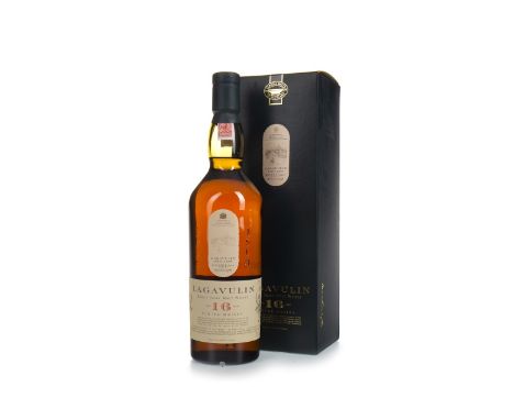 LAGAVULIN 16 YEARS OLD WHITE HORSE DISTILLERS Single Malt Scotch Whisky 70cl, 43% volume, in carton.