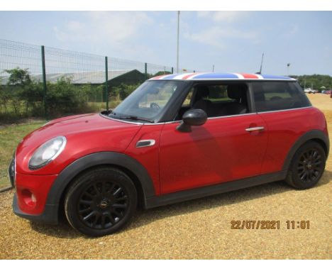 Make &amp; Model: Mini Cooper DDate of Reg: AF14 NMKColour: Redcc: 1496MoT: 14-03-2022Fuel Type: DIESELMileage: 87kTransmissi