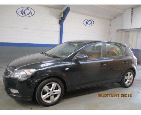 Make &amp; Model: Kia Ceed 2 CRDiDate of Reg: VO10 WMMColour: Blackcc: 1582MoT: 16-06-2022Fuel Type: DIESELMileage: 134kTrans