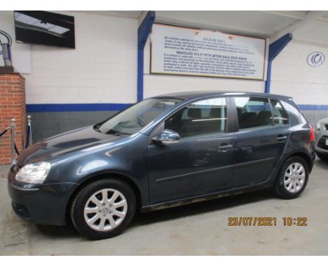 Make &amp; Model: VW Golf FSi SEDate of Reg: FE54 HYBColour: Bluecc: 1600MoT: 23-10-2021Fuel Type: PETROLMileage: 85kTransmis