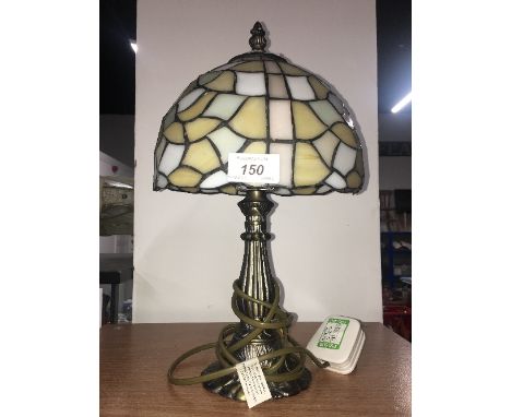TIFFANY STYLE LAMP