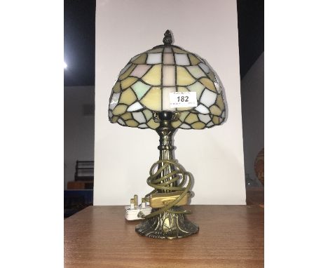 TIFFANY STYLE LAMP