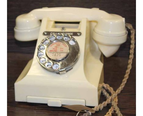 VINTAGE IVORY BAKELITE TELEPHONE
c.1950s