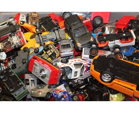 COLLECTION OF VINTAGE MODEL CARS AND OTHER VEHICLES
1 tray