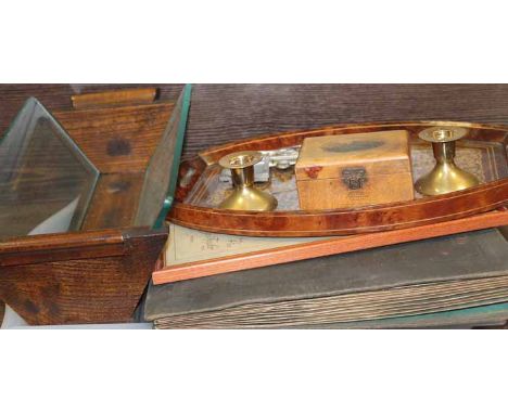 MIXED LOT OF COLLECTABLES INCLDUDING MAUCHLINEWARE
EPNS, a framed print, a collection off 78s, art deco stand, etc