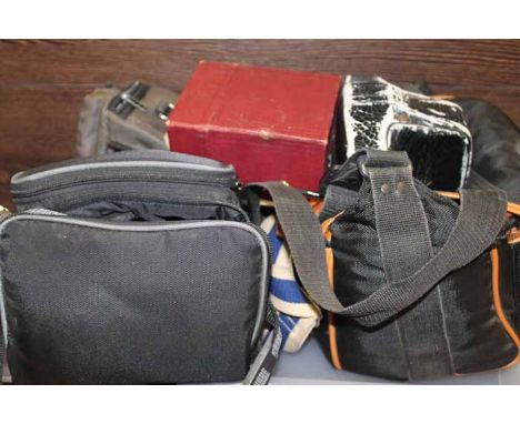 LOT OF VINTAGE CAMERAS
including Olympue and Pentax, OM10 or OM20 models, a T20 Flasgun, red box brownie style camera