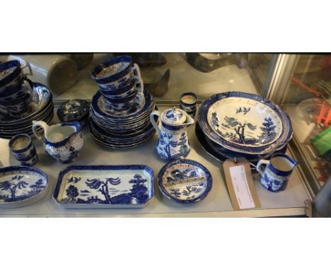A Booths Real Old Willow part dinner and tea service. (47).