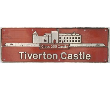 Nameplate TIVERTON CASTLE ex British Railways Class 43 HST 43172. Allocated new to Laira Sep 1981. Previously named Harry Pat
