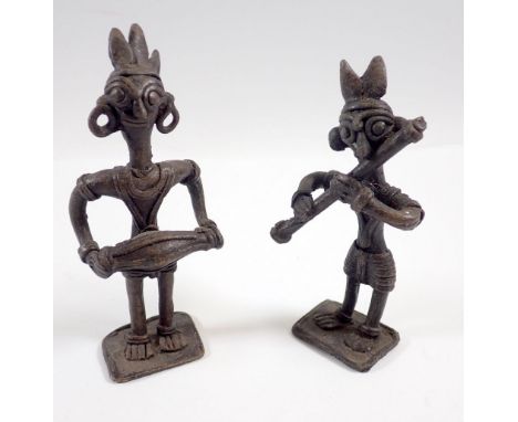 Two Indian bronze tribal Dhokra figures of muscians, 10.5cm tall