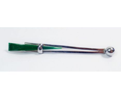 An Art Deco plastic and chrome arrow brooch, 9cm long