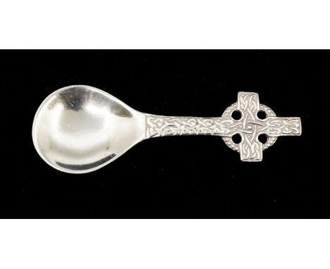 A modern Scottish silver Iona caddy spoon, Celtic Cross terminal, hallmarked by Robert Allison, Glasgow, 1948, 0.75 ozt (23.3