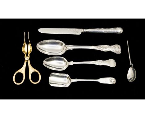 A collection of silver flatware to include: King's pattern dessert spoon, by Elkington &amp; Co., Birmingham, 1906; fiddle &a