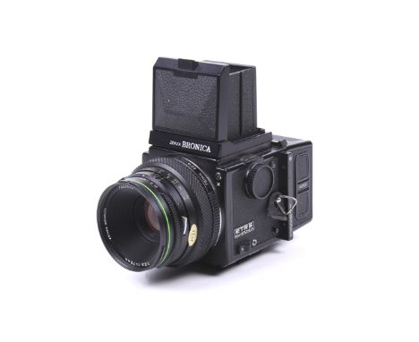 A Zenza Bronica ETRS 6x4.5 medium format SLR camera. Serial No. 7165070. Together with a 75mm f2.8 Zenzanon E II lens, lens h