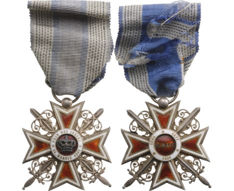 Knight 's Cross, 1st Model, Miltary. Breast Badge, 41 mm, Silver, both sides enameled, original ring and ribbon, in original 