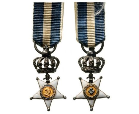 Miniature. Breast Badge, Silver, 13 mm, both sides enameled (minor cracks), both central medallions gold, enameled, original 