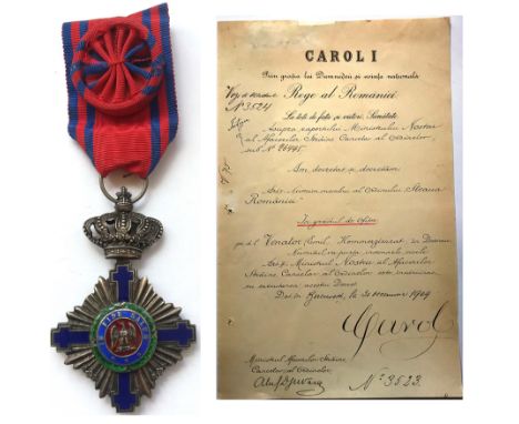 Officer 's Cross, 1st Model, for Civil. Breast Badge, 66x42 mm, Silver gilt (faded), both sides red enameled, obverse medalli