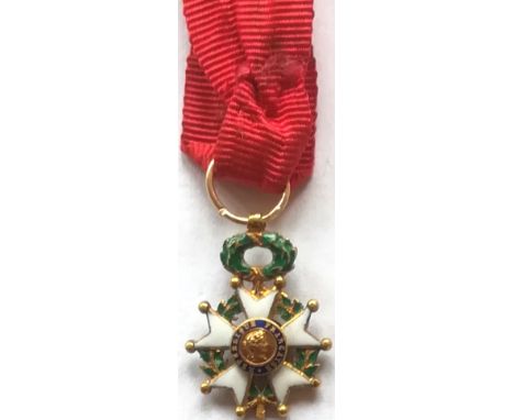 Officer`s Cross Miniature, 4th Class, 3rd Republic (1870-1947). Breast Badge, 15x12 mm, GOLD, enameled, central medallions GO