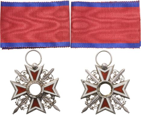 Knight 's Cross, 1st Model, Miltary. Breast Badge, 47 mm, Silver, both sides enameled, center missing, original ring and mili