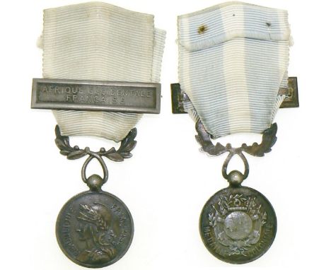 Breast Badge, 26 mm, Silver, private fabrication, original suspension ring and ribbon with "Afrique Occidentale Francaise" cl