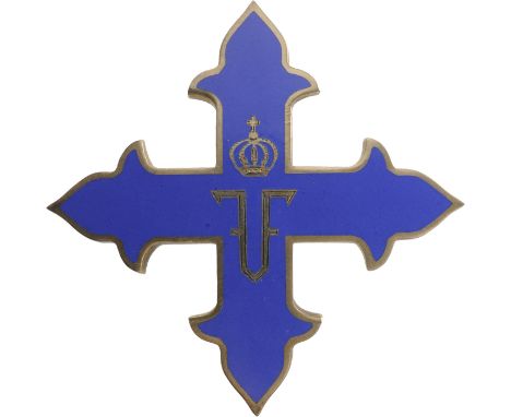 1st Class, 1stModel, 1916. Breast Star, 58 mm, gilt Silver, oneside light blue enameled trefoiled cross with golden edges and