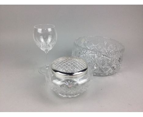 ROYAL DOULTON SARBANDE TEA AND DINNER SERVICE