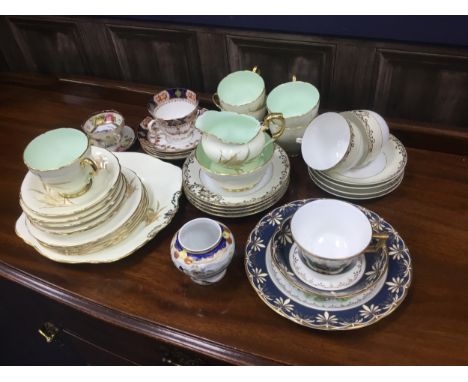 PARAGON PART TEA SERVICE, painted with ferns and leaves, along with various other tea china