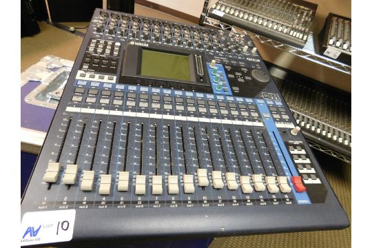 Yamaha 01v96 Digital Mixing Console 1