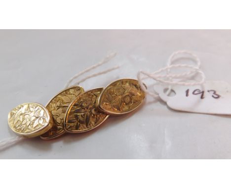 Pair floral engraved 9ct cufflinks 3.3g    
