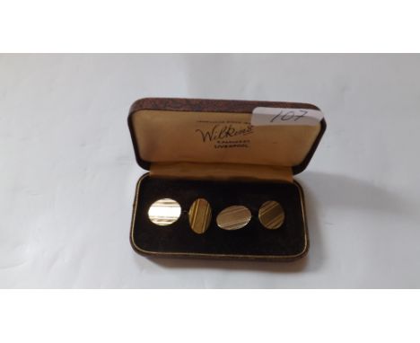 Boxed pair engine turned 9ct cufflinks 9g    