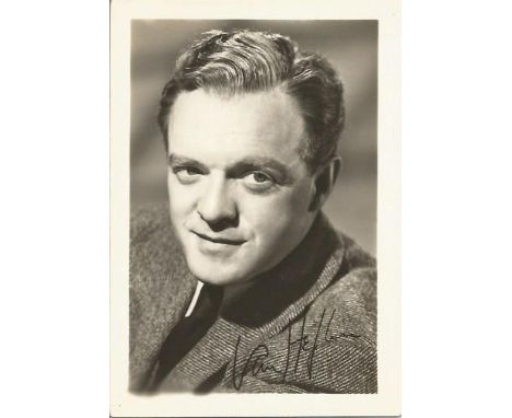 Van Heflin signed small vintage photo. December 13, 1908 - July 23, 1971 was an American theatre, radio and film actor. He pl