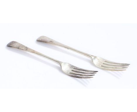 Pair of Victorian Scottish silver dessert forks, Edinburgh 1900, maker Hamilton &amp; Inches, the old English pattern handles