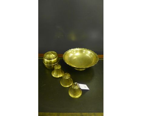 Brass ware lot to include an dragon engraved bowl, a caddy and three bells (5)