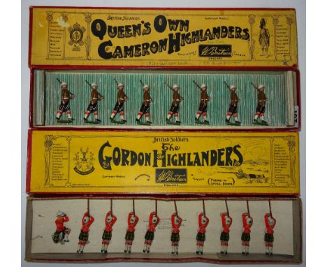 Britains set 114, Cameron Highlanders marching at the slope THIRD VERSION in original Whisstock box (Condition (Condition Ver