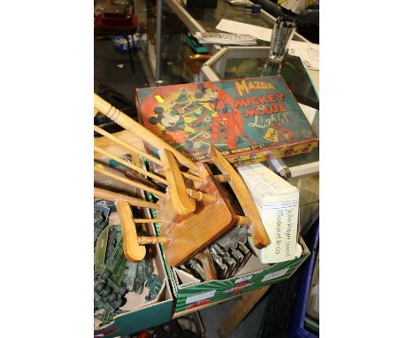 A SMALL TRAY OF COLLECTABLES TO INCLUDE COINAGE, BAROMETER ETC PLUS A BOXED MAZDA MICKEY MOUSE SET OF CHRISTMAS LIGHTS