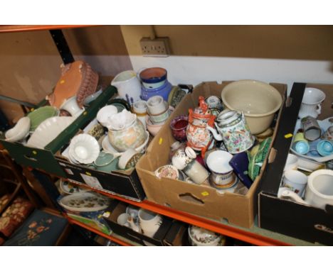 FOUR TRAYS OF CERAMICS TO INCLUDE A SMALL ORIENTAL TEAPOT AND TWIN HANDLED VASE 