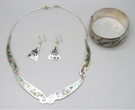 An alpaca Mexican bangle, earrings and necklace set with abalone