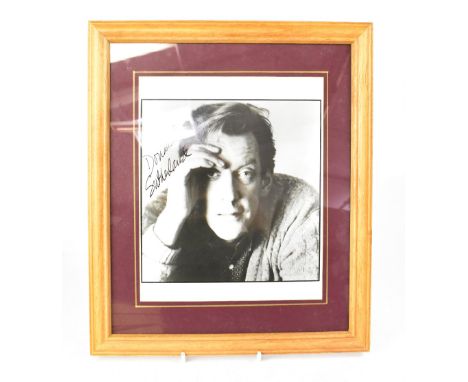 FILM; a group of five autographed promotional pictures of Donald Sutherland, Angelina Jolie, Faye Dunnaway, Quentin Tarantino
