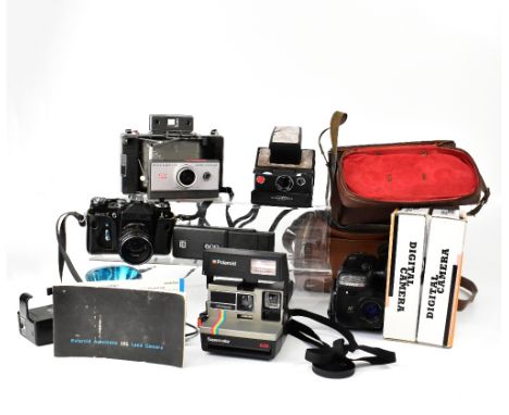 A quantity of vintage photographic equipment to include a Polaroid SX-70 Alpha 1 Land camera with accessories in Polaroid tan