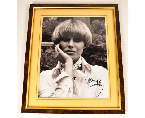 FILM & TV; a group of six autographed promotional pictures of Joanna Lumley, Joan Collins, Daniel Craig (James Bond), Sir Ant
