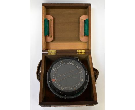 A vintage ship's compass Type P4A, with maker's initials 'AM', in wooden carry case.