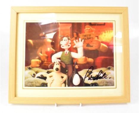 FILM & TV; a group of five autographed promotional pictures, Wallace and Grommit, signed by Peter Sallis, the voice of Wallac