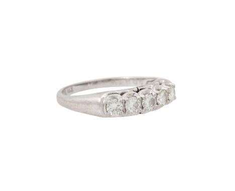 Damenring mit 5 Brillanten zus. ca. 0,50ct, ca. LGW (J) /SI, WG 14K, 2,5g, RW: 53, Ende 20. Jh., leichte Tragespuren. Handarb